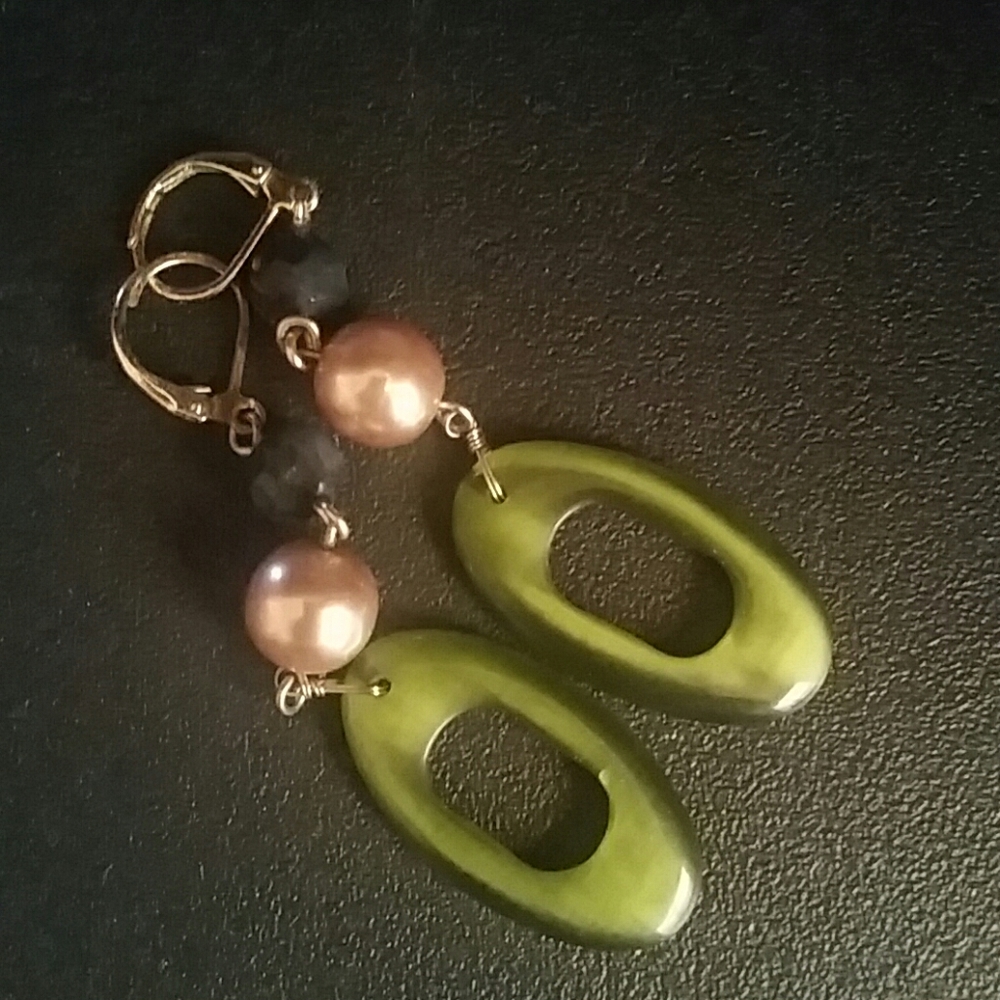 Earring Bundle - Picture 4 of 4